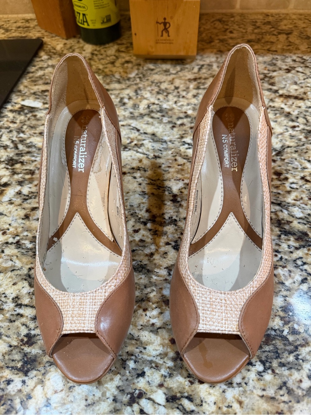 Naturalizer Women’s Brown Peep-Toe Pumps size 7 spring summer ready